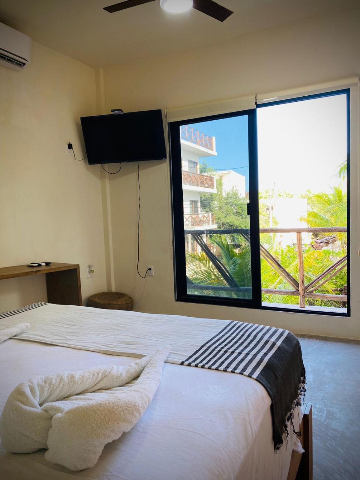 Frequency Hotell Holbox  Eksteriør bilde